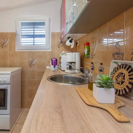 Apartmani Alaga B Tribalj エクステリア 写真